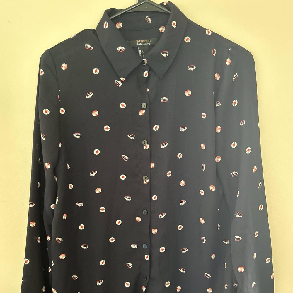 Forever21 women’s navy blue buttoned down shirt US S